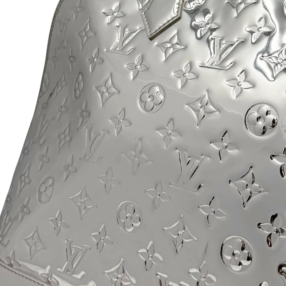 LOUIS VUITTON Vintage LV Monogram Miroir Alma GM Bag Metallic Silver 902368