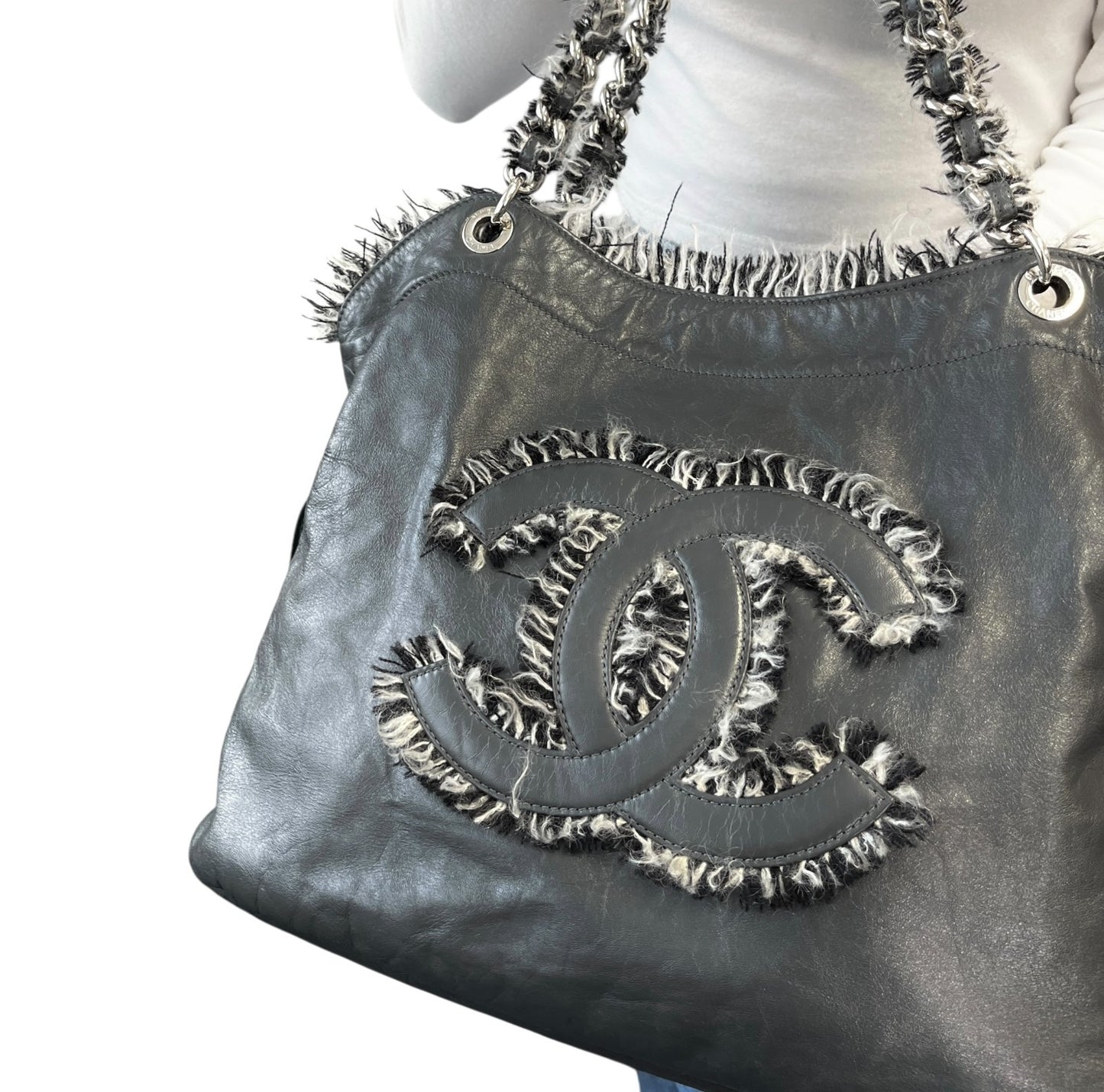 CHANEL Vintage CC Big Logo Funny Tweed Bon Bon Lambskin Shoulder Bag Gray Chain