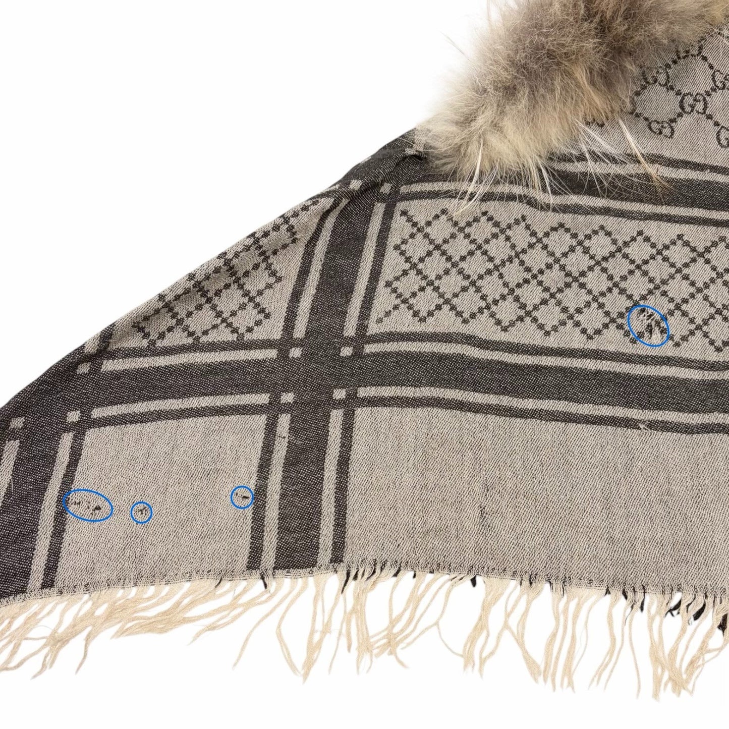 GUCCI Vintage GG Logo Monogram Fox Fur Shawl Scarf Wrap Gray Brown 902234
