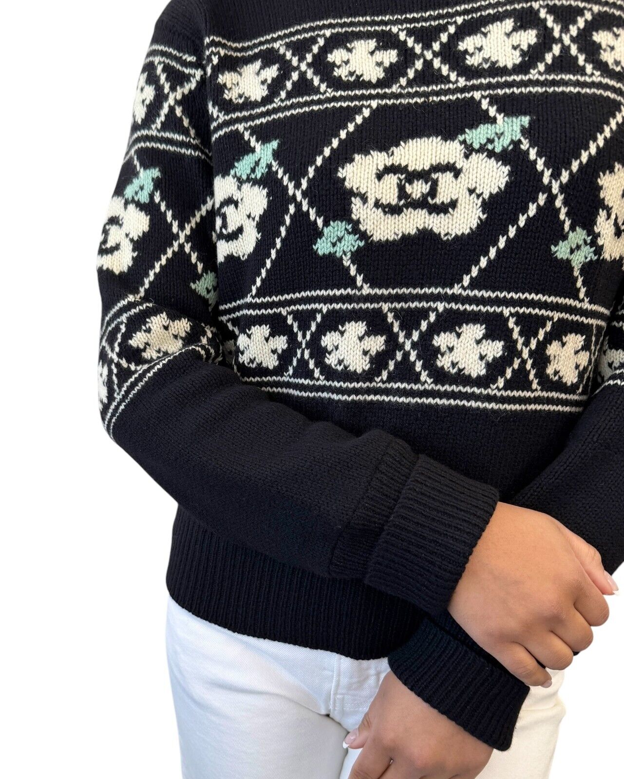 CHANEL Vintage 95A CC Logo Turtleneck Sweater Top Cashmere Black White