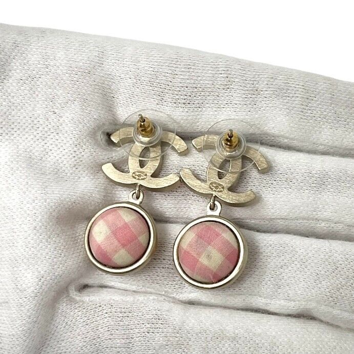 CHANEL Vintage 11C CC Mark Logo Check Studded Earring Pink Gold Rank AB