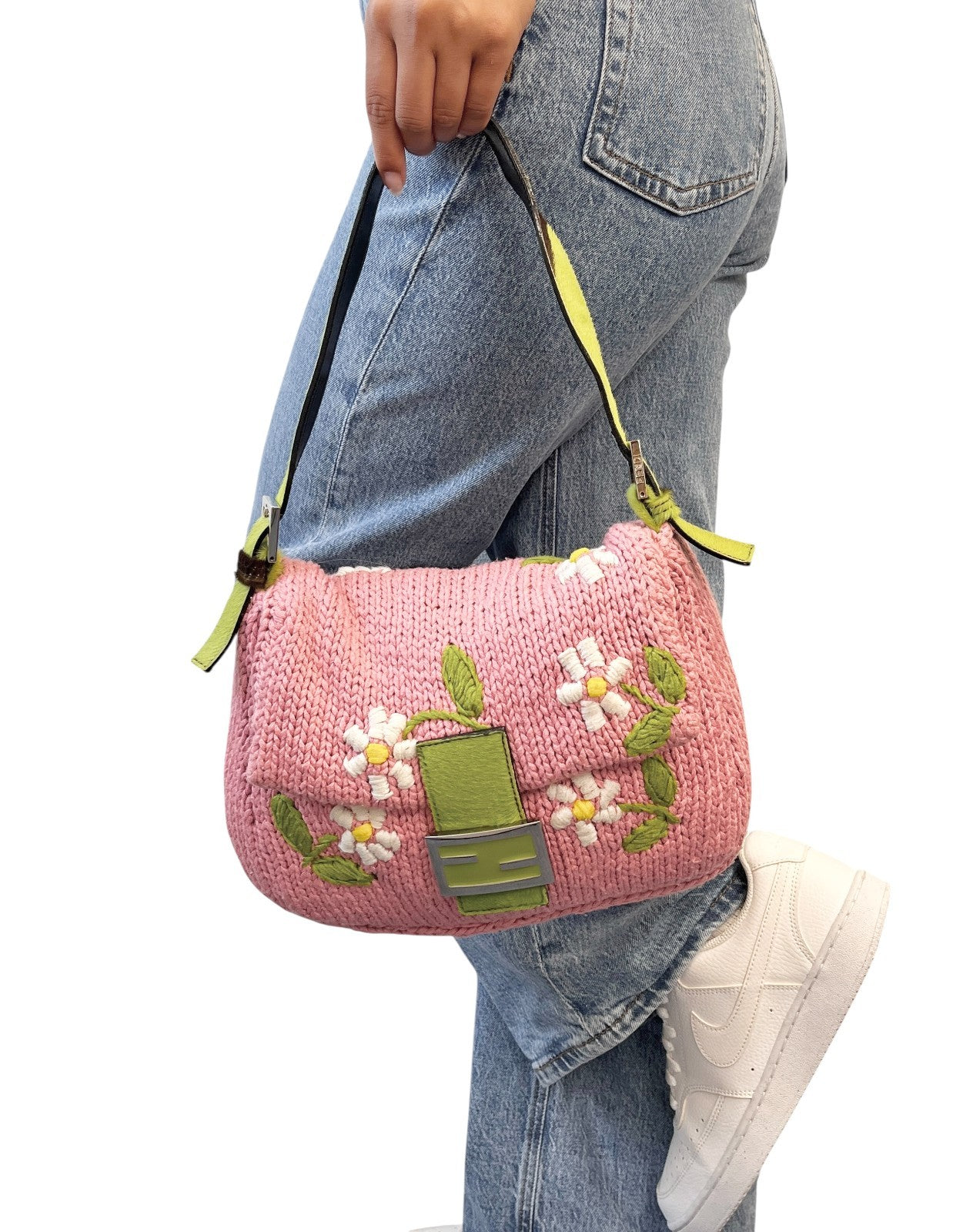 FENDI Vintage Mamma Baguette Crochet Shoulder Bag Flower Pink Wool 901957