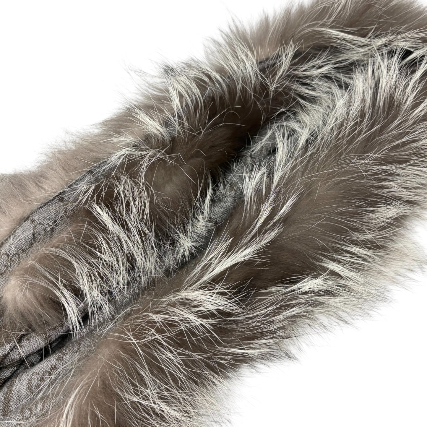 GUCCI Vintage GG Logo Monogram Fox Fur Shawl Scarf Wrap Gray Brown Wool 902585