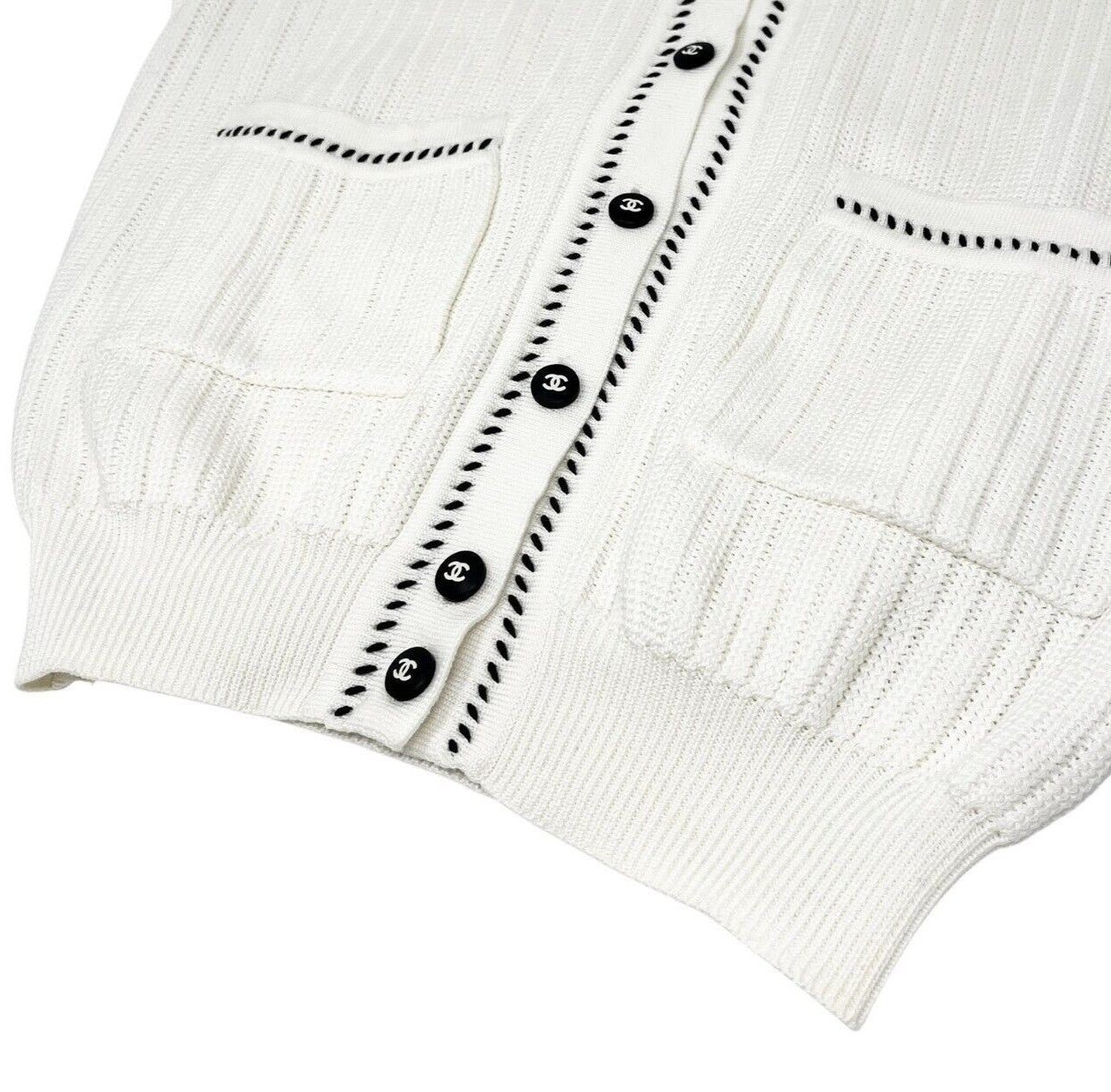 CHANEL Vintage 96P CC Logo Rib Knit Cardigan Top #40 Short Sleeve White Cotton