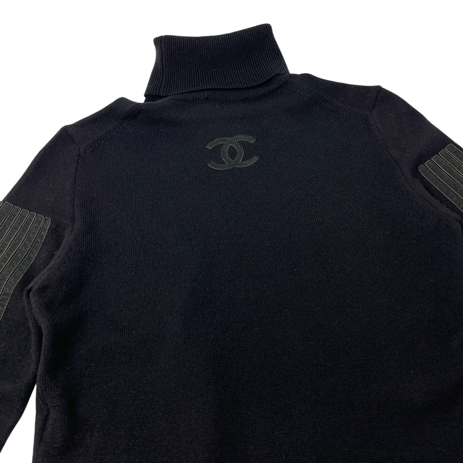 CHANEL Vintage P42169 CC Logo Turtleneck Knit Sweater Top #34 Stripe Black Wool