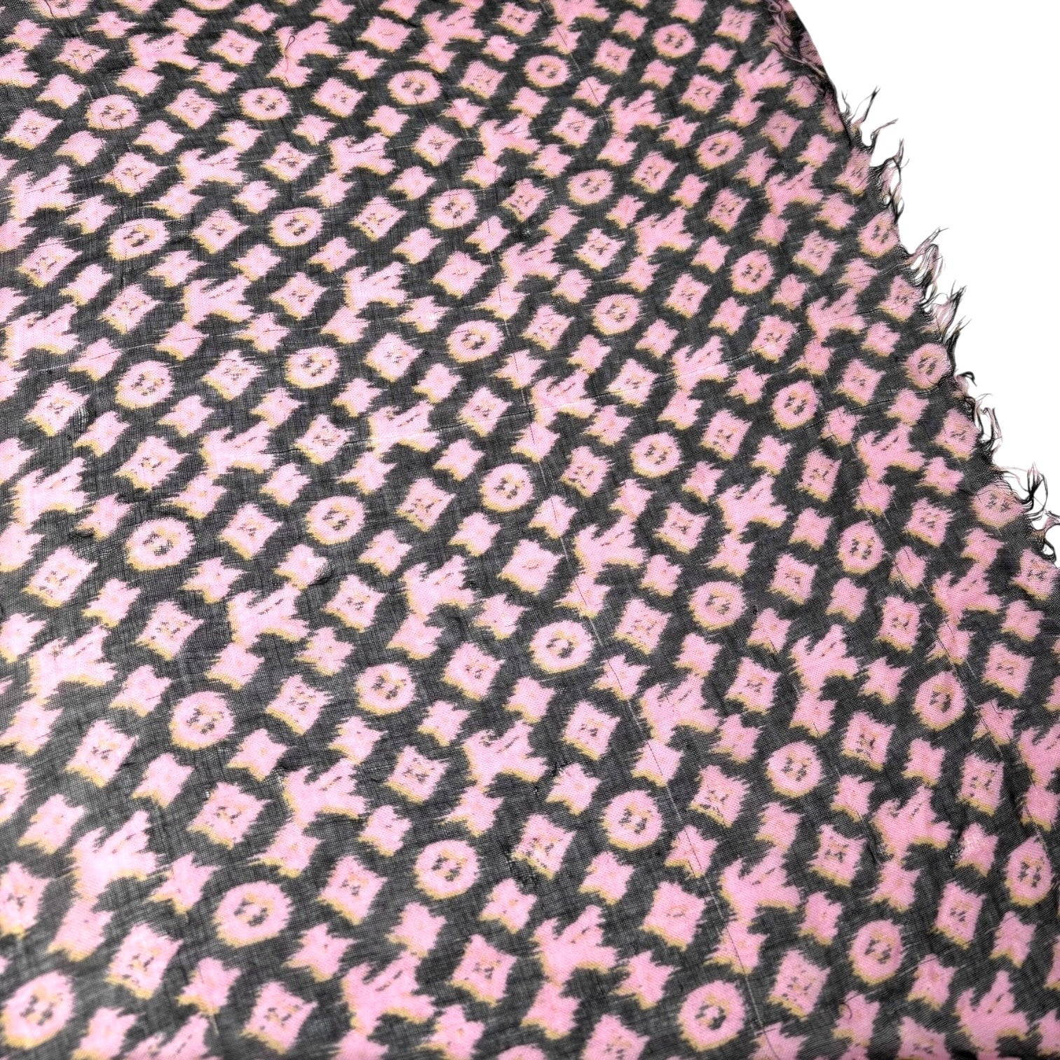 LOUIS VUITTON Vintage Monogram Logo Graffiti Scarf Shawl Pink Black Yellow Silk