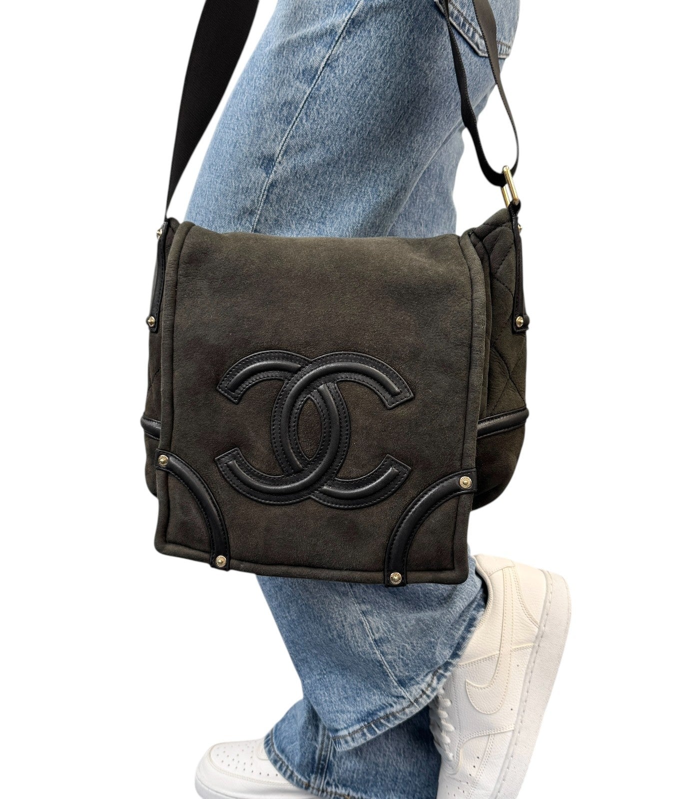 CHANEL Vintage 2006 CC Logo Shearling Messenger Crossbody Bag Black Mouton