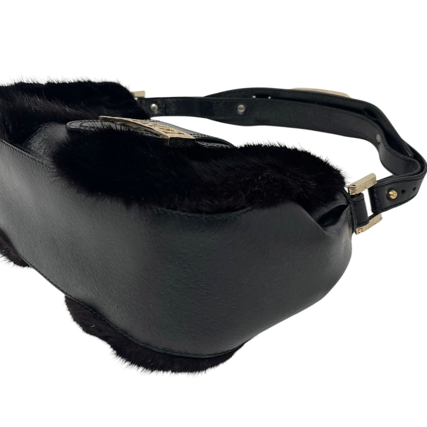 [Exclusive] FENDI Vintage Logo Fur Baguette Mini Shoulder Bag Black Gold 800001
