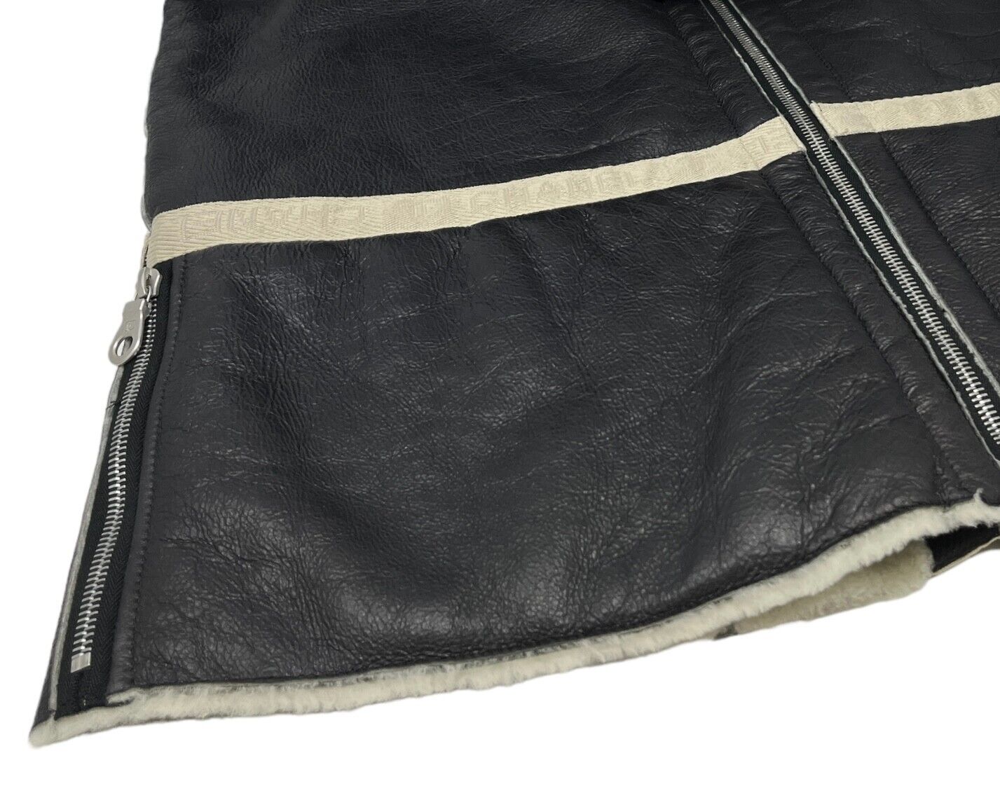 CHANEL Sport Vintage 02A CC Logo Sherpa Coat #38 Black Agneau Zip Rank AB