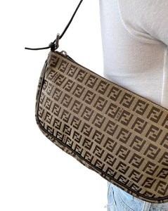 FENDI Vintage Zucchino Logo Pochette Shoulder Bag Brown Nylon Leather Rank AB