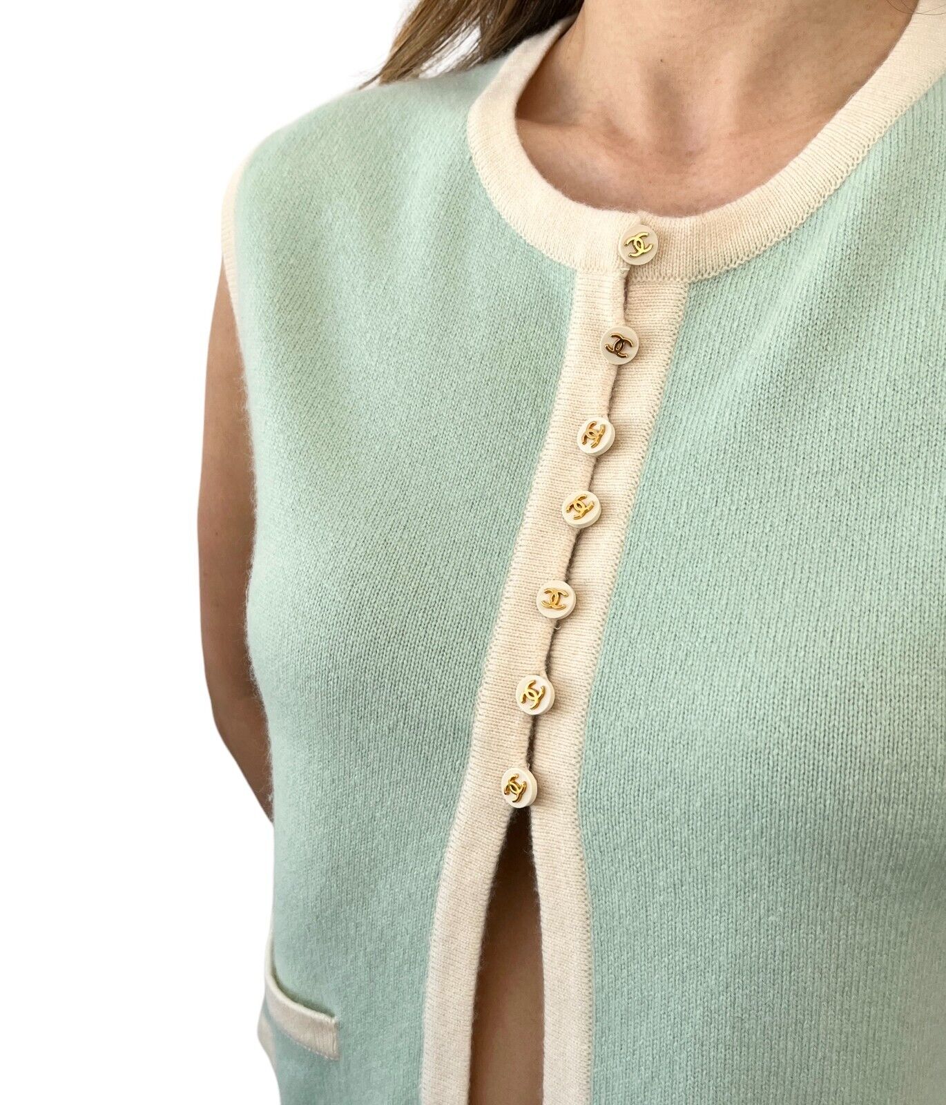 CHANEL Vintage 96C CC Mark Button Knit Vest #40 Sweater Mint Cashmere Rank AB+
