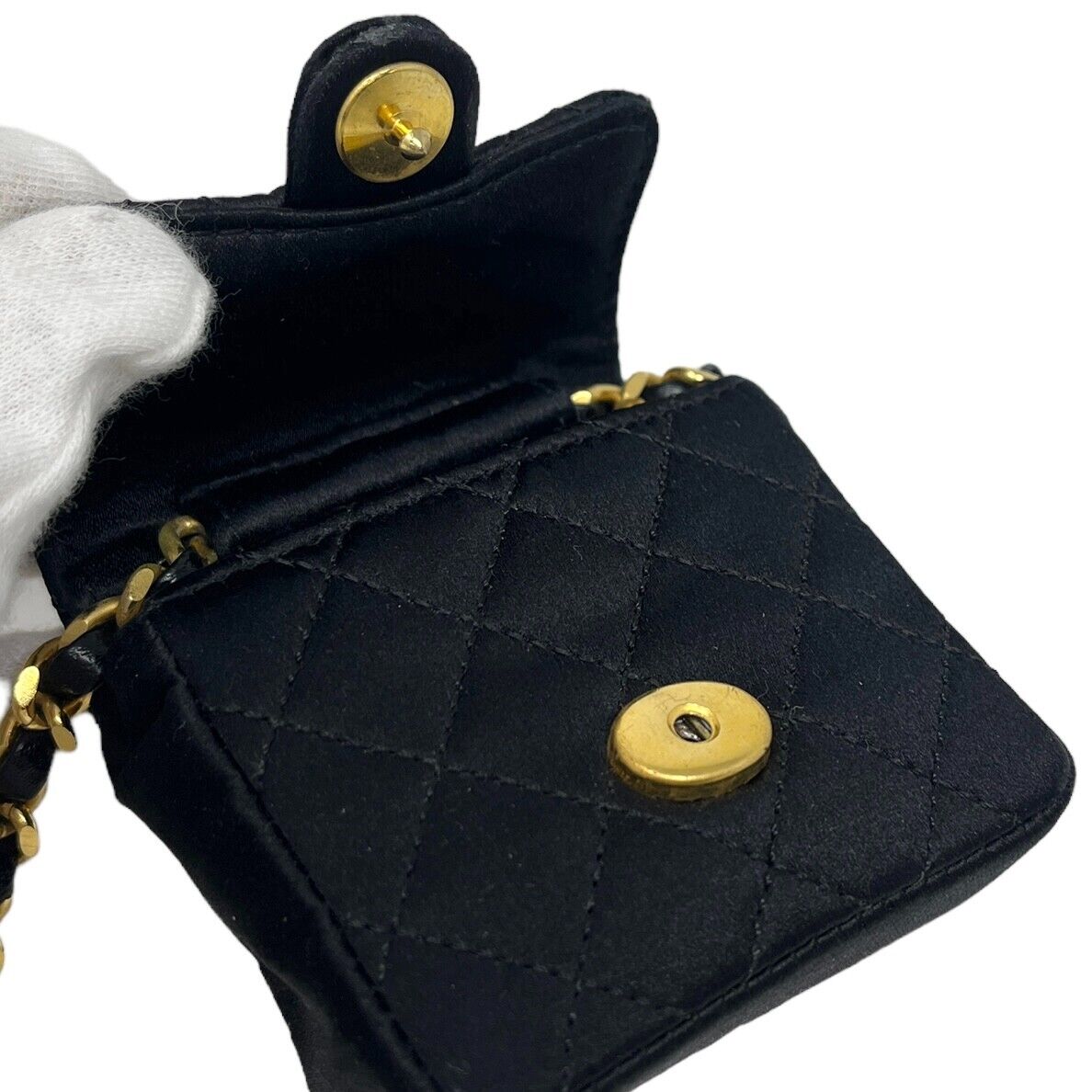 CHANEL Vintage CC Logo Mini Mini Matelasse Shoulder Bag Pouch Black Rank AB+