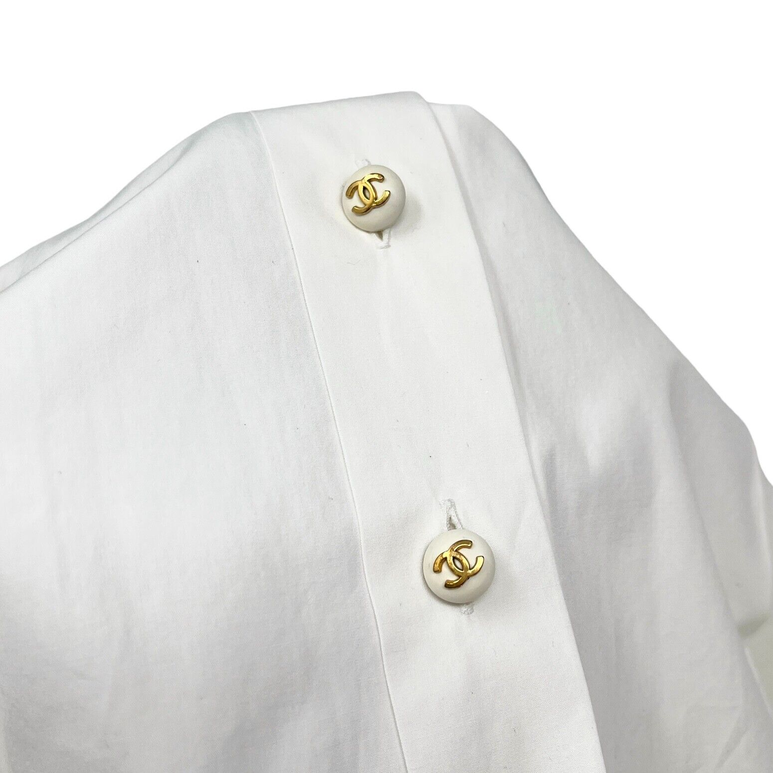 CHANEL Vintage CC Mark Button Sleeveless Shirt Top White Gold Cotton Rank AB