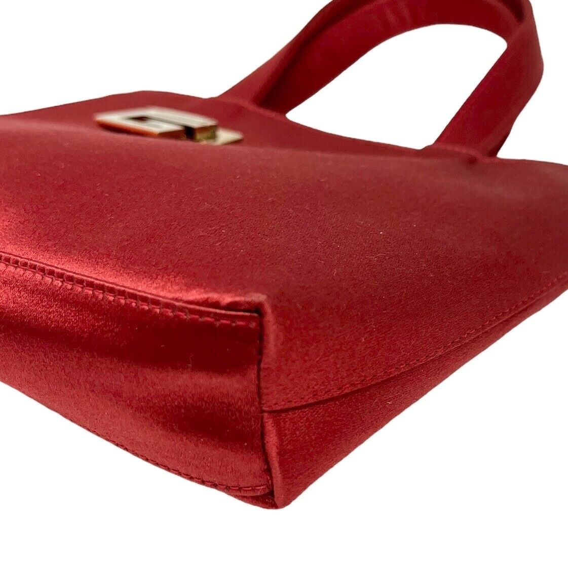 GUCCI Vintage G Square Logo Mini Handbag Pochette Pouch Red Gold Satin Rank AB