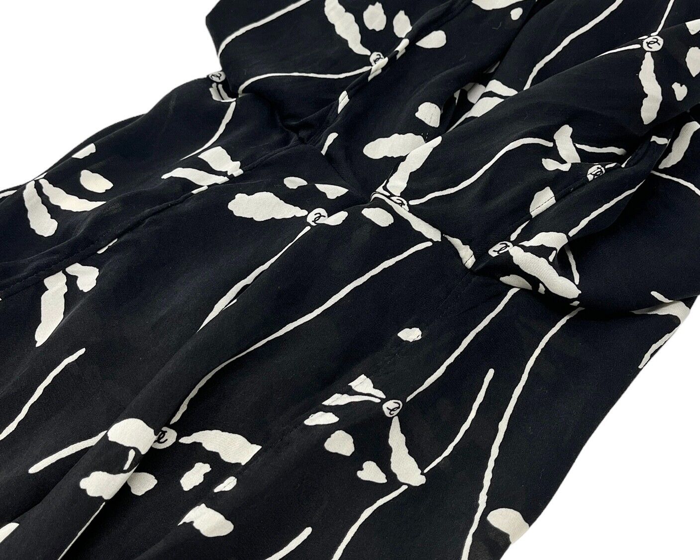 CHANEL Vintage CC Logo Silk Shirt Blouse Black White Silk Button Rank AB